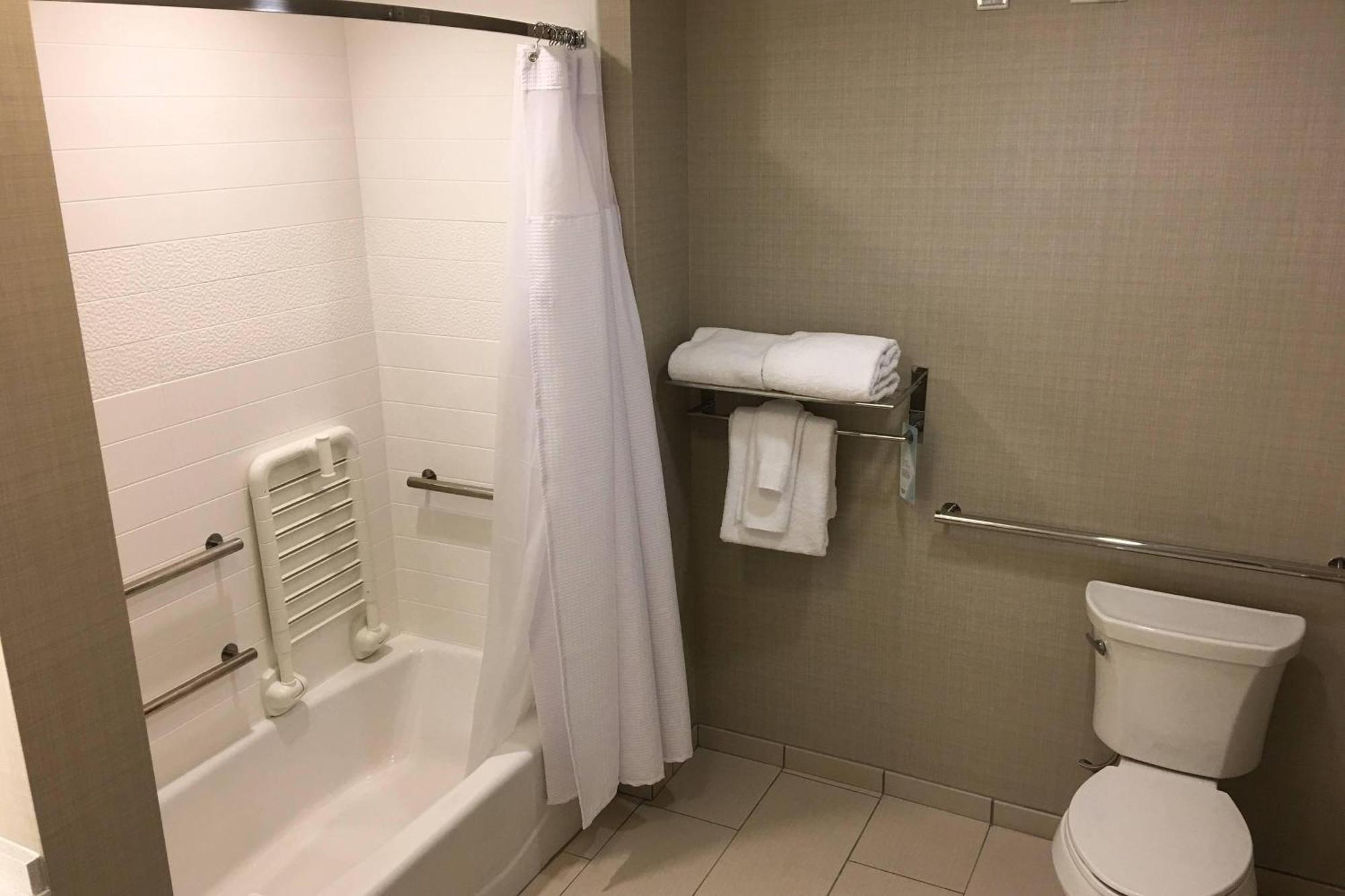Fairfield Inn & Suites By Marriott Savannah Midtown Buitenkant foto