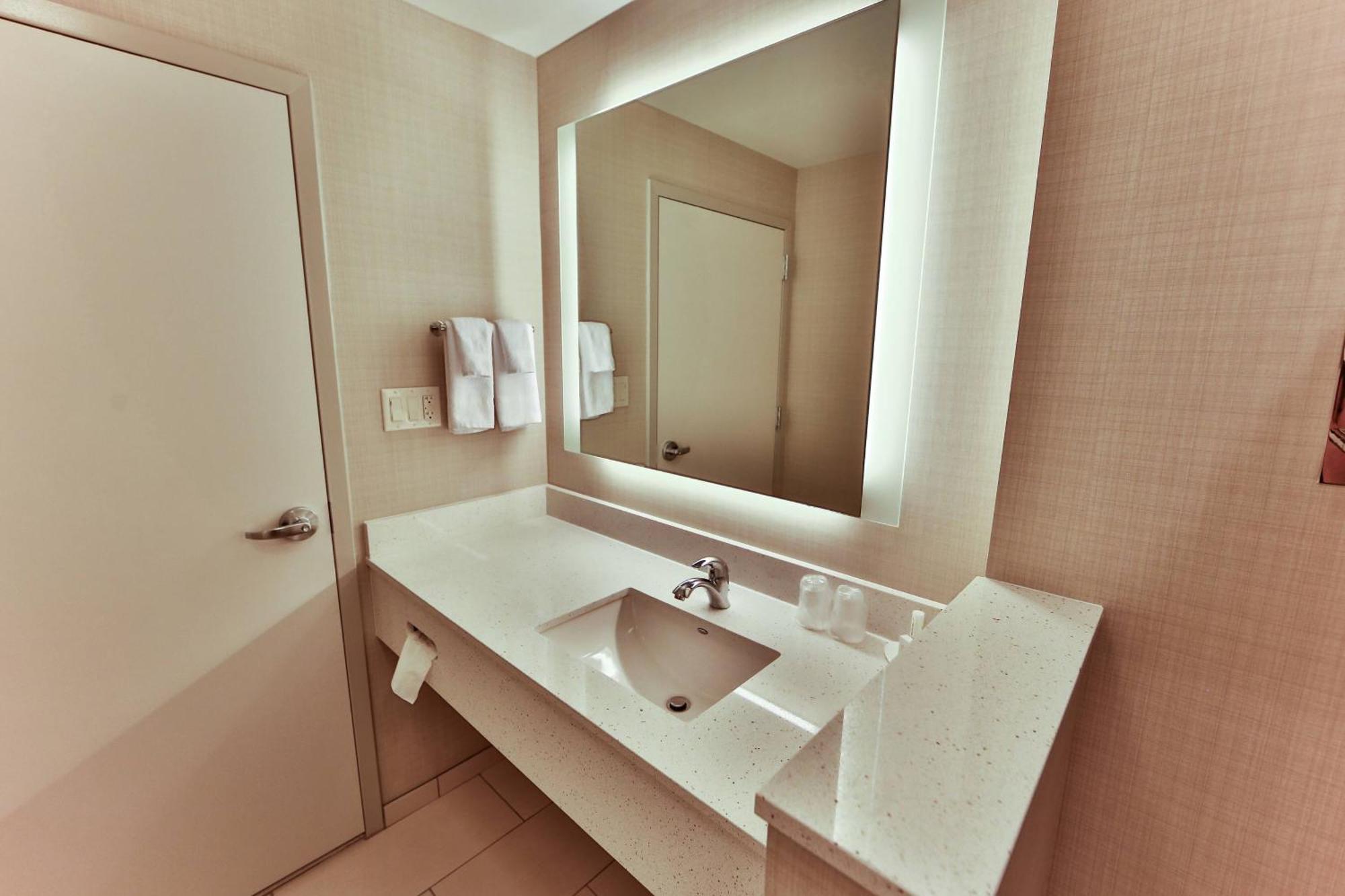 Fairfield Inn & Suites By Marriott Savannah Midtown Buitenkant foto