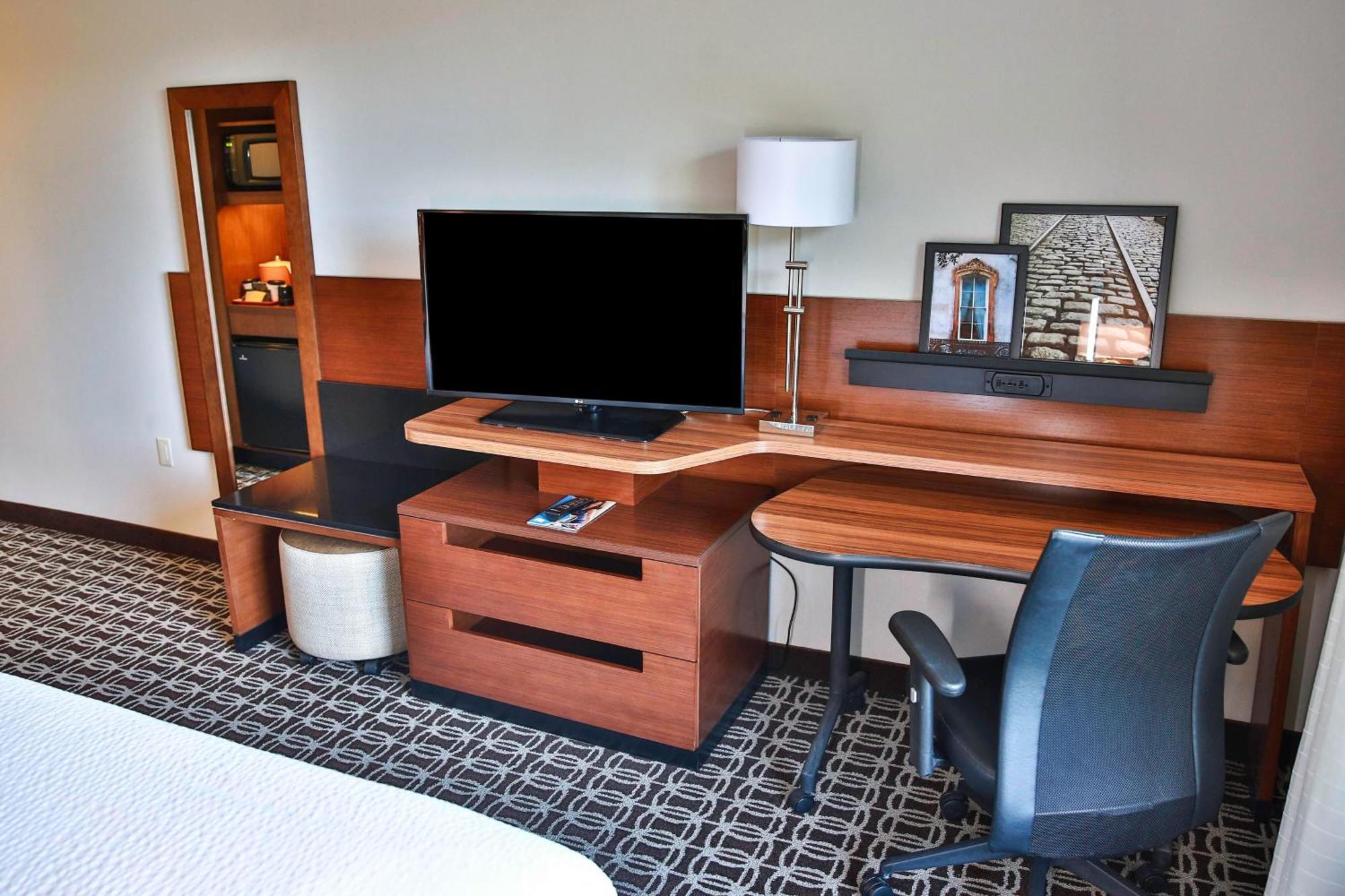 Fairfield Inn & Suites By Marriott Savannah Midtown Buitenkant foto