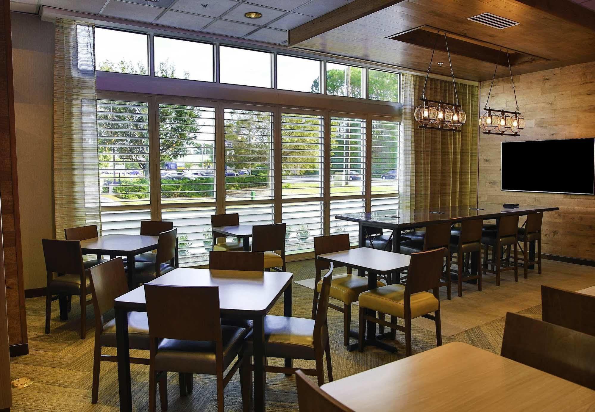 Fairfield Inn & Suites By Marriott Savannah Midtown Buitenkant foto